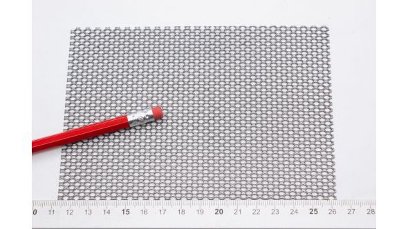 226F - Small, Expanded Metal, Flattened, Steel Mesh