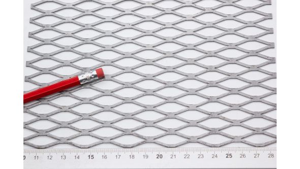 1282F - Large, Expanded Metal, Flattened, Steel Mesh