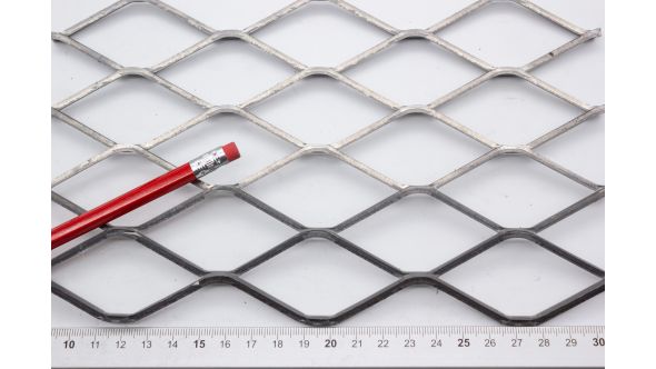 3092 - Large, Expanded Metal, Raised, Steel Mesh