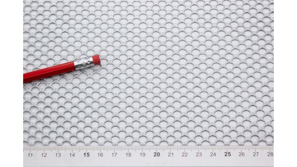 N6659F Sample - Small, Expanded Metal, Flattened, Pre-galvanised Steel Mesh